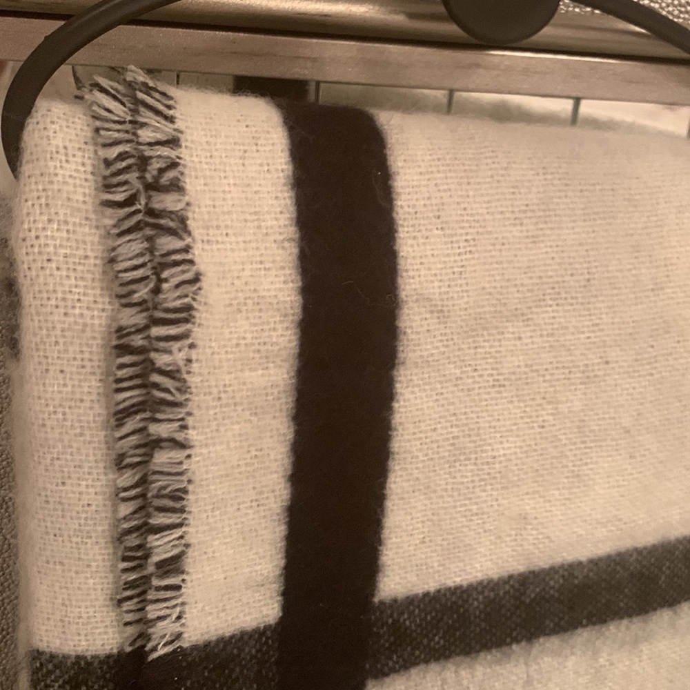 Scarf - Picture 3 of 3